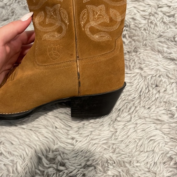 Ariat cowboy boots! Worn a couple times! See pics for where the stains are :) - Picture 5 of 5